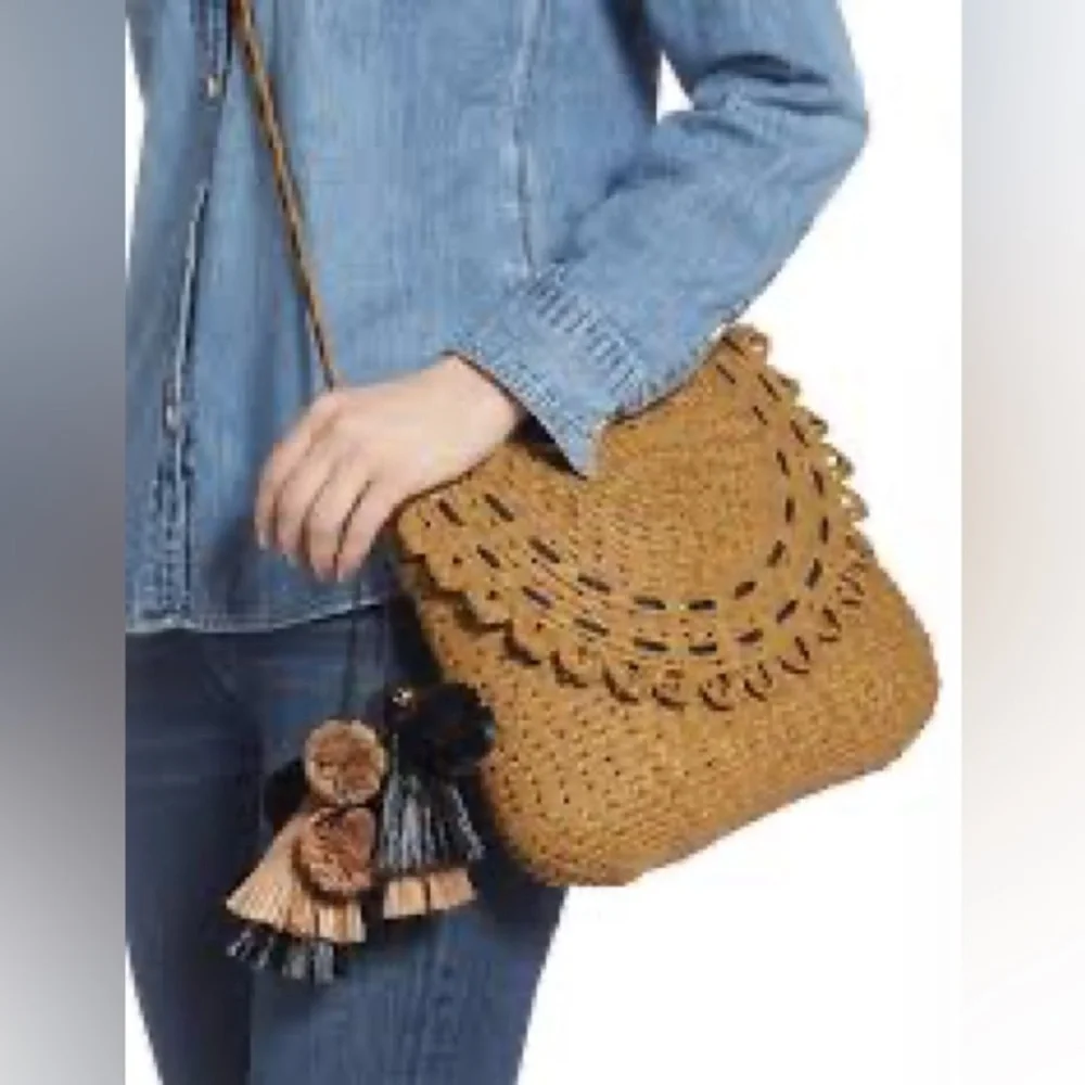 ERIC JAVITS Brigitte Squishee Shoulder Bag - Picture 2 of 13